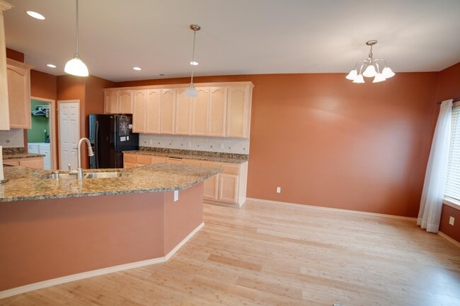 Photo - Large Single Family Home located near White Bluffs Elementary!