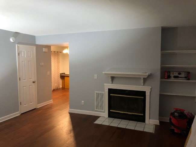 Photo - 139 Birdwood Ct