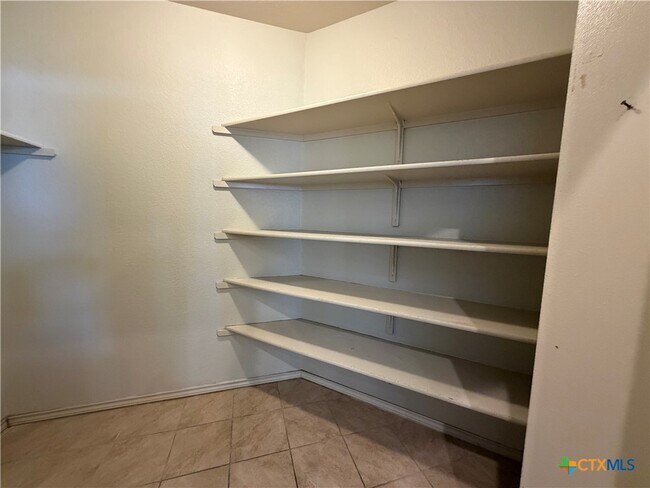 Photo - 500 Obsidian Ln