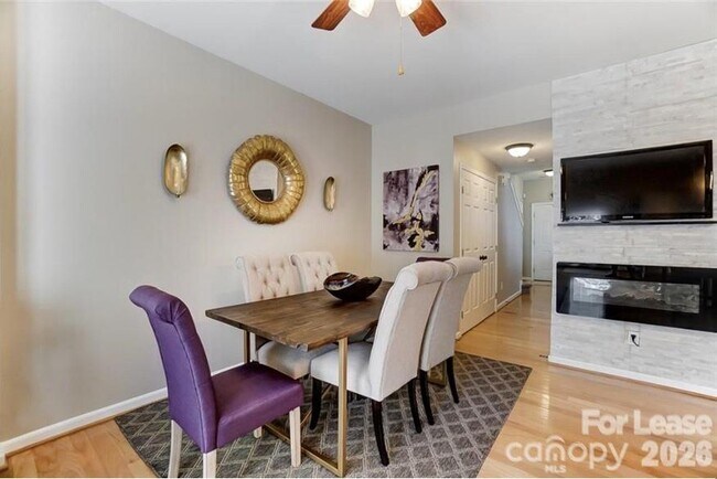 Photo - 4102 Christine Ln