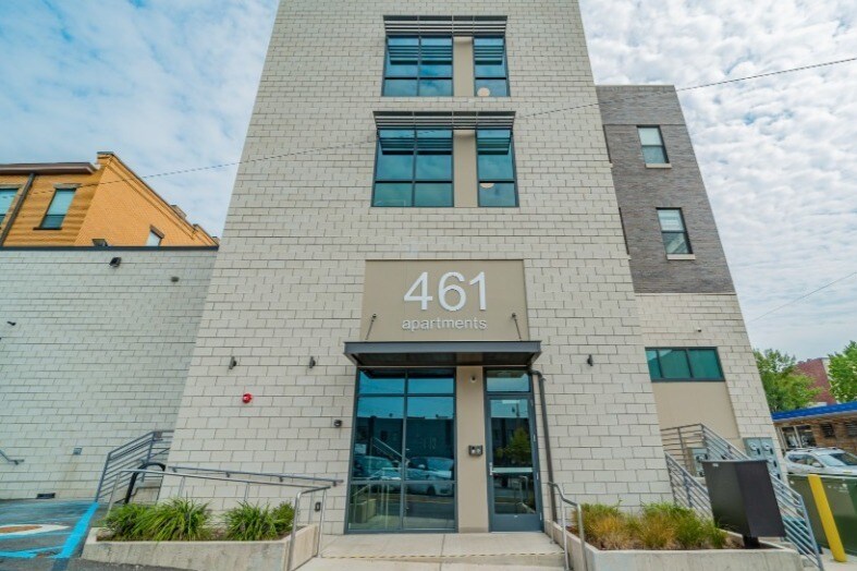 High Street Commons Apartments For Rent In Morgantown Wv Forrent Com