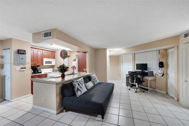 Photo - 301 SW 86th Ave Unit 101