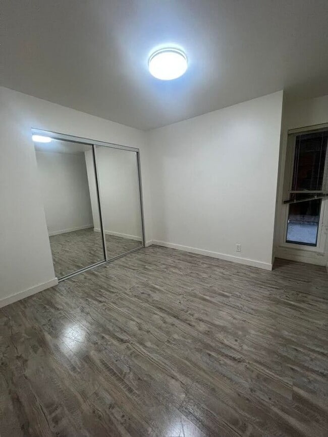 Building Photo - 2309 Blake St Unit 102