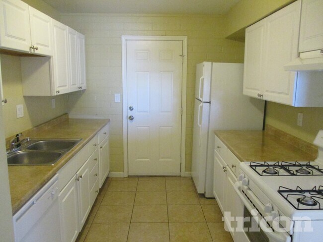 Photo - 3721 W Seldon Ln