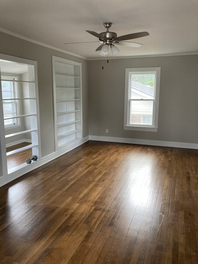 Photo - 202-204 S Zetterower Ave