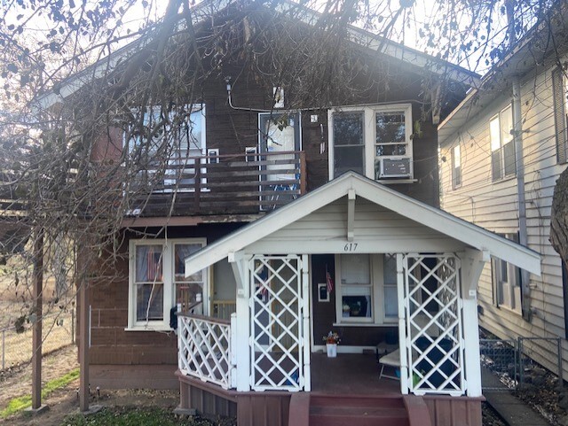 Photo - 617 S Main St