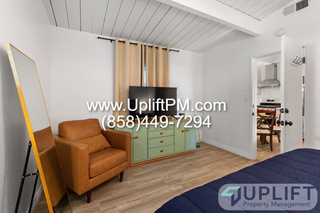 Photo - 4359 Rialto St