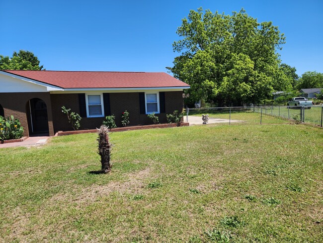 Photo - 2408 Crabtree Ct