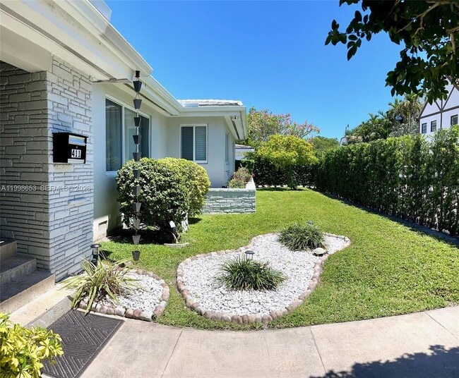 Photo - 411 Alesio Ave