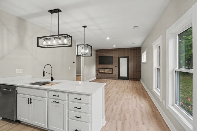 Photo - 5008 Danbury Pl