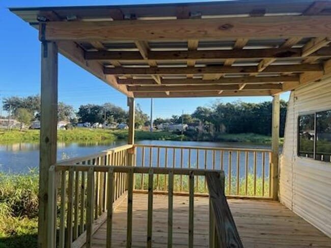 Photo - 1/1 Mobile Home - Rent to own - Zephyrhills, FL Unit 13