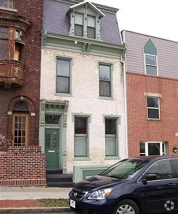4BR duplex apt available - 1223 Market St Rental