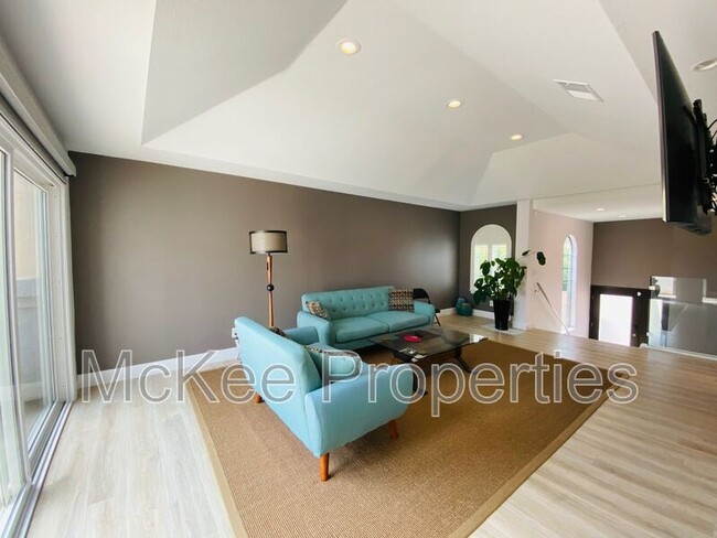 Photo - 33 Port Royale Rd