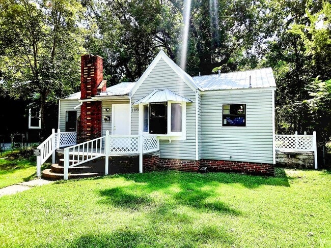 Charming 2 Bedroom Home in Gadsden! - Charming 2 Bedroom Home in Gadsden!
