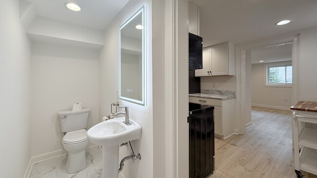Building Photo - 212 Alderman Rd Unit B