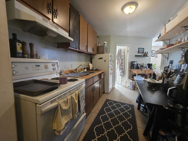 Photo - 406 Barrie St Unit 406-1