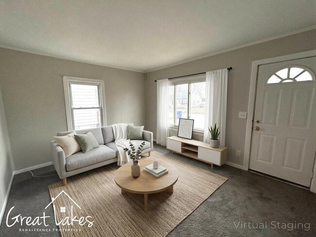 Photo - Stunning 3 bedroom / 1.5 bathroom house now available for rent!