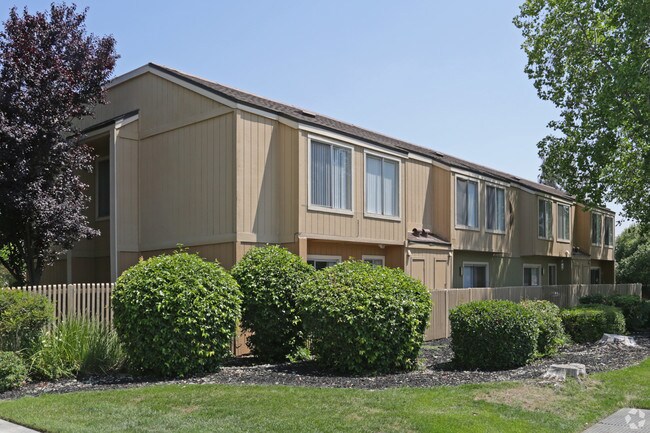 Fox Hollow Apartments For Rent in Porterville, CA | ForRent.com