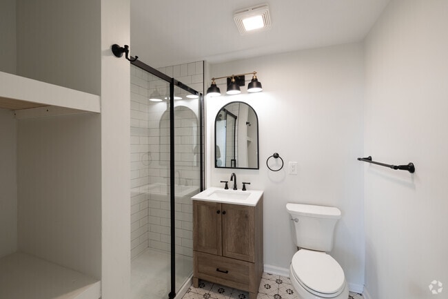 1BR, 1BA - 529SF - Bathroom - 441 State St