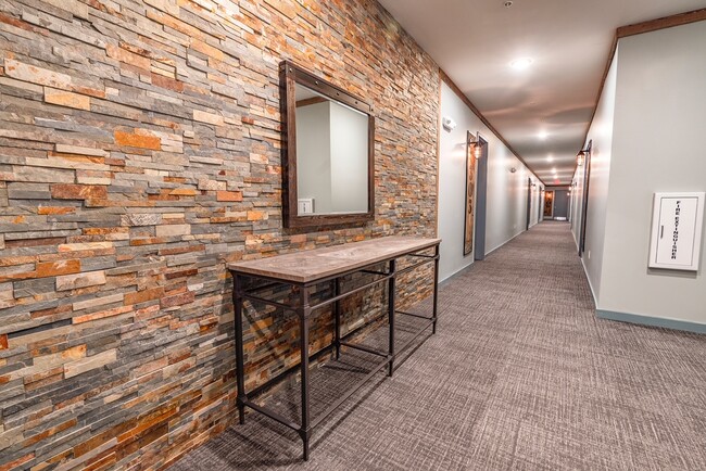 Photo - Valley Grand