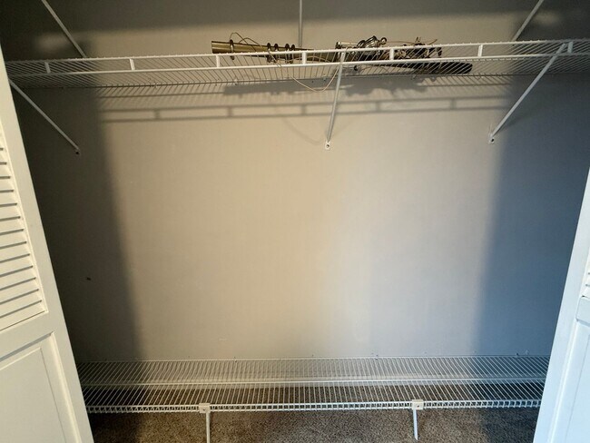 Photo - 1120 E 8th St Unit Apt 1
