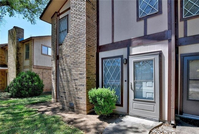 Building Photo - 6016 Westcreek Dr Rental