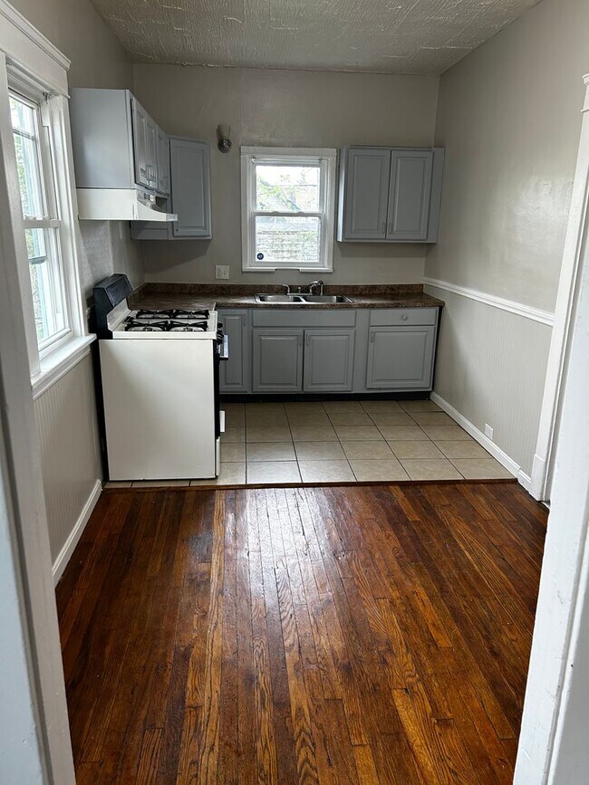 Cleveland East Side Single Home Rental House Rental in Cleveland, OH