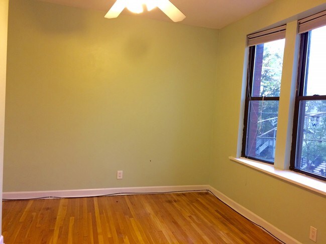 Vista del dormitorio principal 1 - 1952 W George St Unidad 2