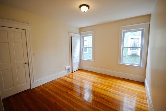 Photo - 35 Sudan St Unit 2