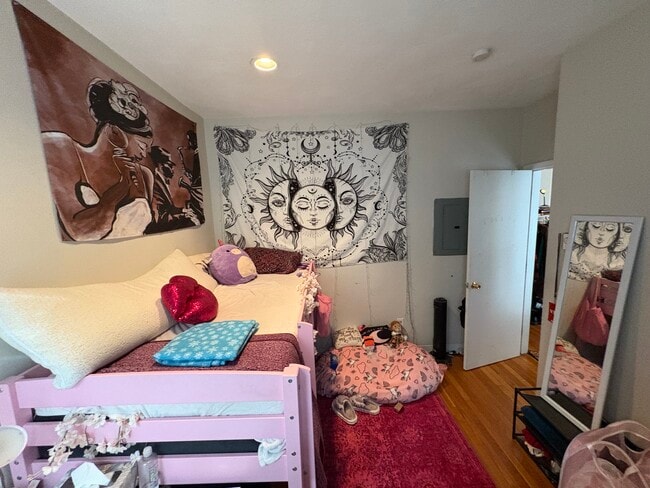 Photo - 83 Westland Ave