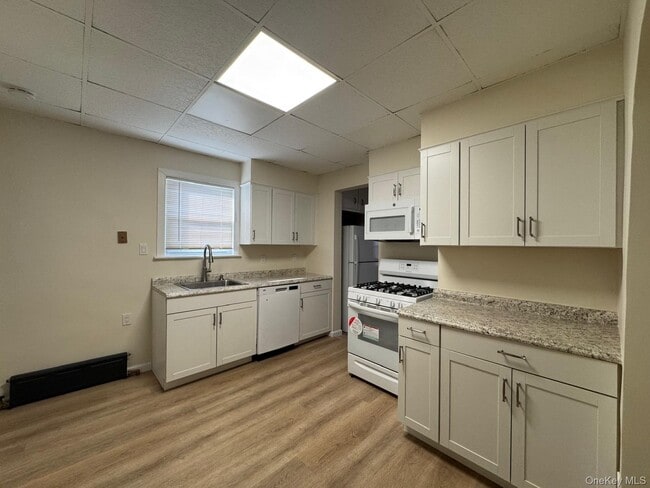 Photo - 169 Lockwood Ave Unit 2nd Floor