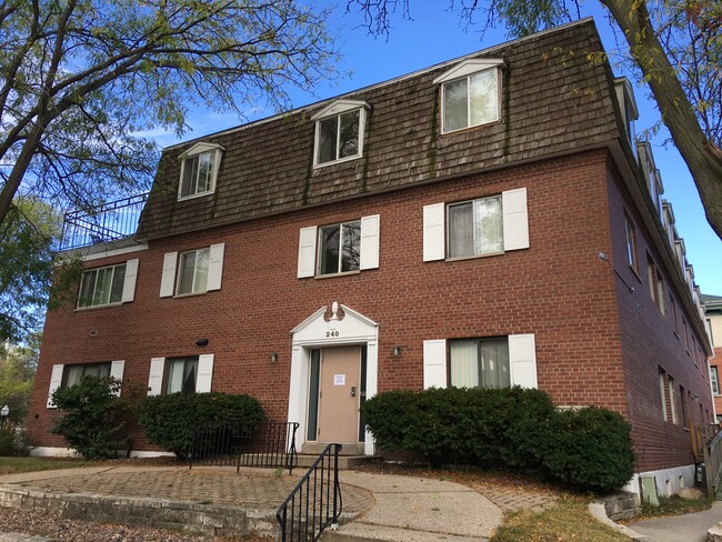 Photo - 240 Langdon St Apartments