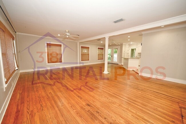Photo - 105 N Pinecrest Dr