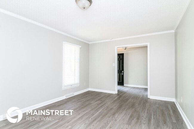 Photo - 326 Traceway Rd