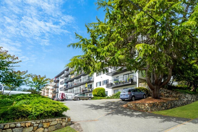 Photo - Macaulay Manor Apartments