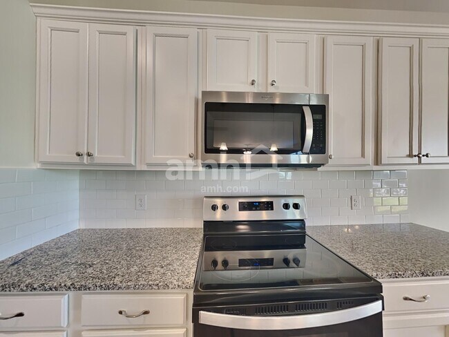 Photo - 1124 Amberly Wy