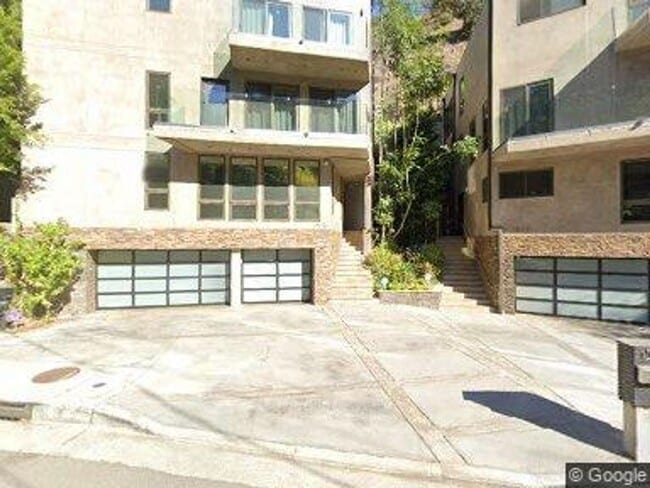 An Entertainer's Dream Home - An Entertainer's Dream Home