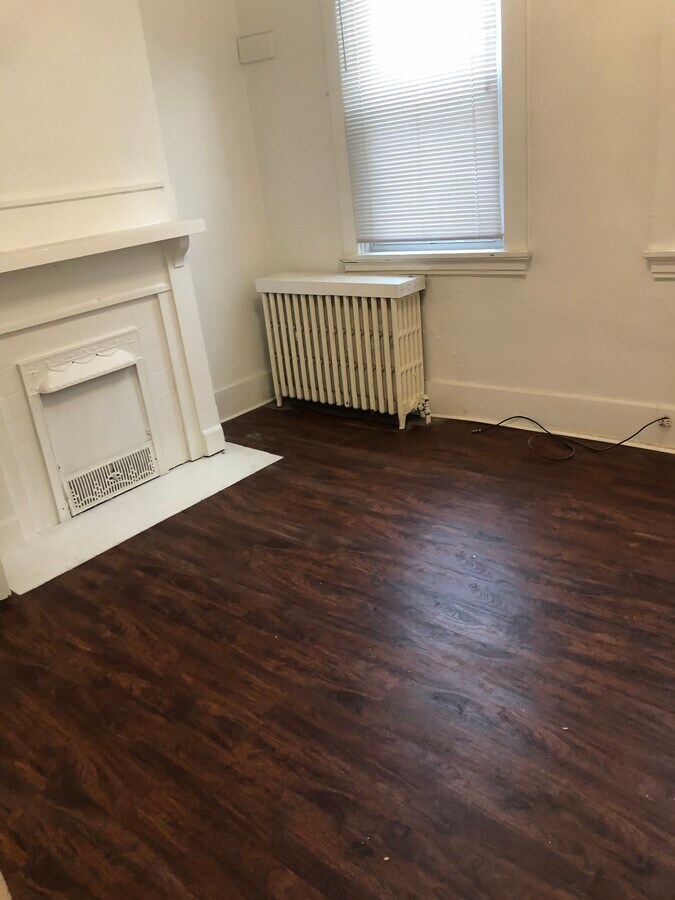 Photo - 2336 Eldridge St Unit 1