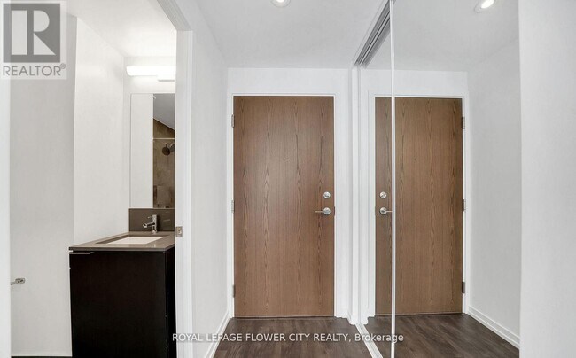 Photo - 1000 Portage Pkwy Unité 4909