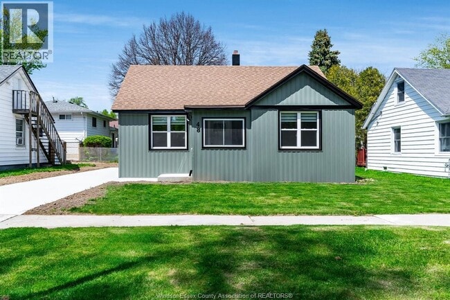 Photo - 48 McLean St