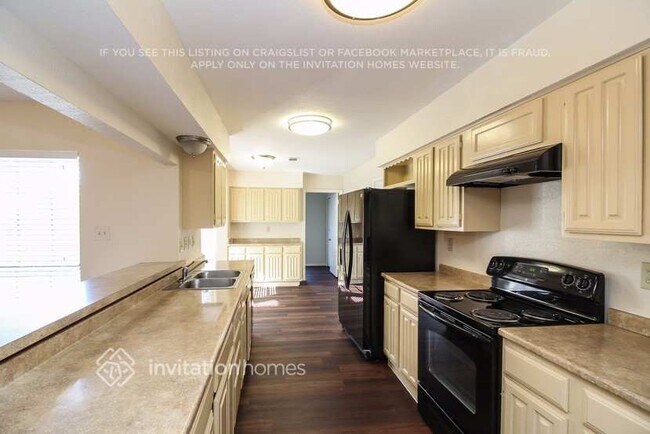 Photo - 421 Kingsbridge Dr