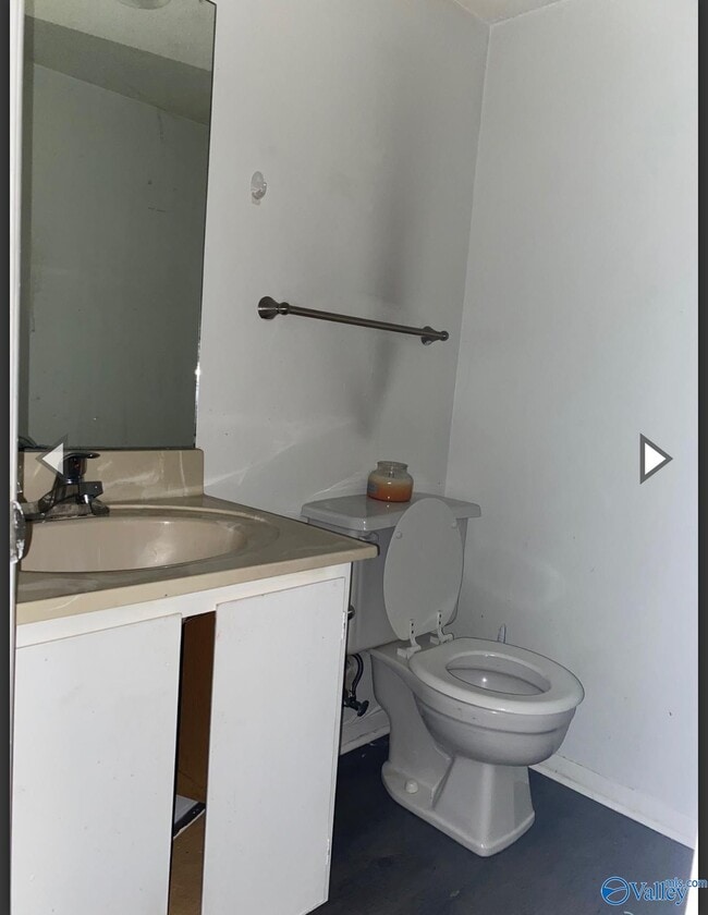 Photo - 3621 N Crestview Dr NW Unit 1