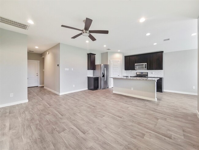 Photo - 8122 Hush Hts Dr