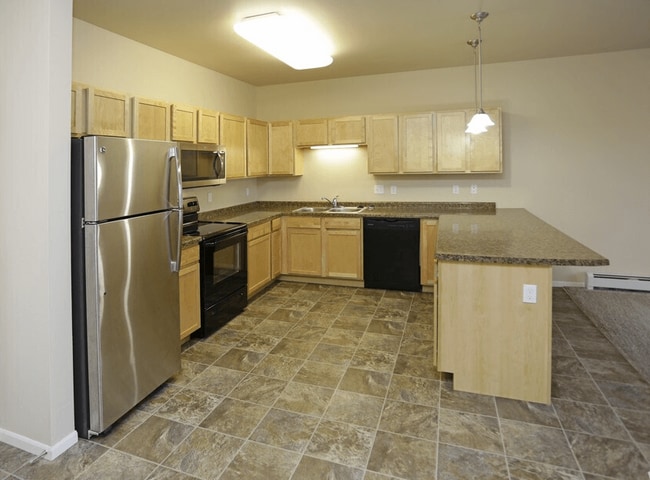Building Photo - Shadow Ridge Apartments