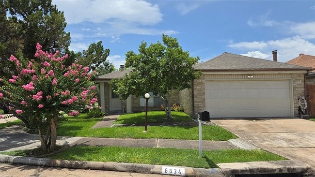 Photo - 6634 Briar Glade Dr Casa