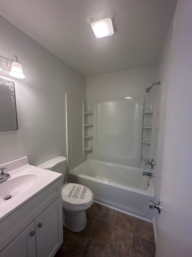 Photo - 2339 Memorial Ave SW Unit 15-D