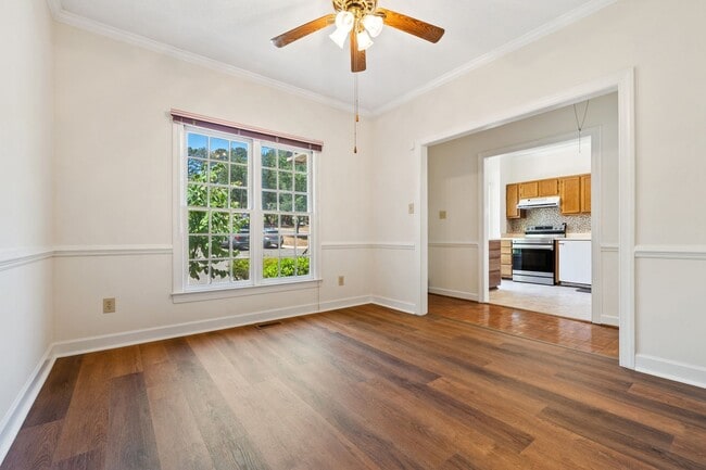Photo - 4BR Brick Townhome in Woodcroft with Deck & Wooded Views