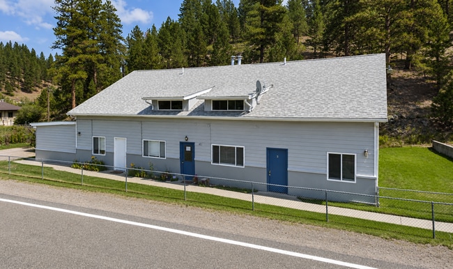 Building Photo - 470 Hwy 282 Unit A