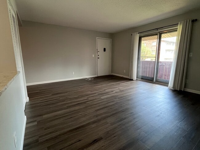 Photo - 1190 Calley Dr Unidad C