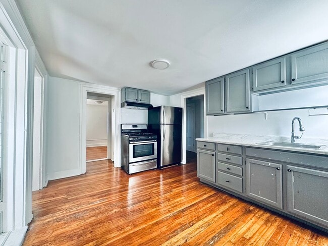 Photo - 175 Bradley St Unit 175-2